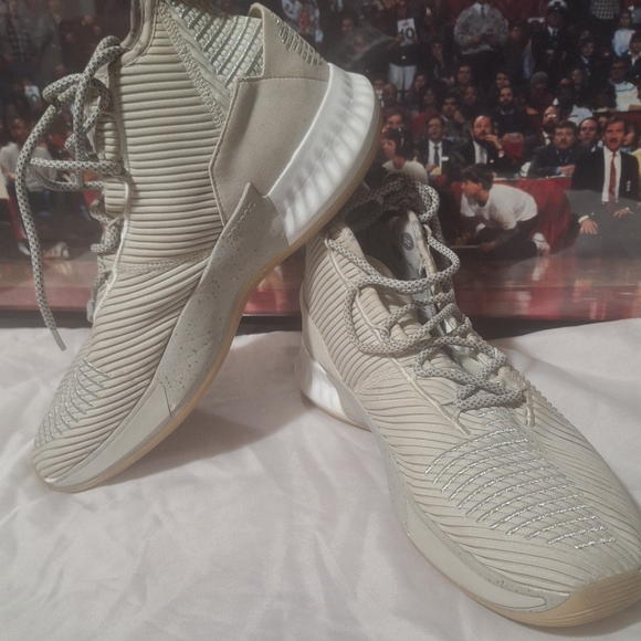 Adidas Mens Basketball D Rose Boost 5 Size 12 Gray